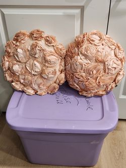 Decorative bed pillows