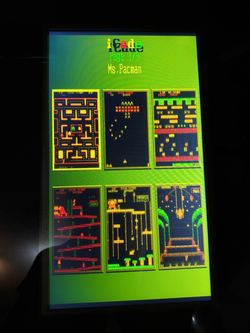 Arcade machine plays 30+ classic arcade games