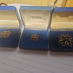 Vintage Avon Service Award 9k Yellow Gold diamond/ Sapphire/ruby Brooch Hallmark