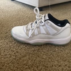 Jordan 11 Retro Low