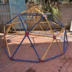 Geodesic Dome Climbing Frame