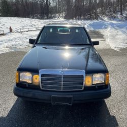 1983 Mercedes Benz 300D Turbo 
