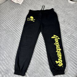 Dumbgood X Goosebumps men’s XL sweatpants Skull Crossbone 