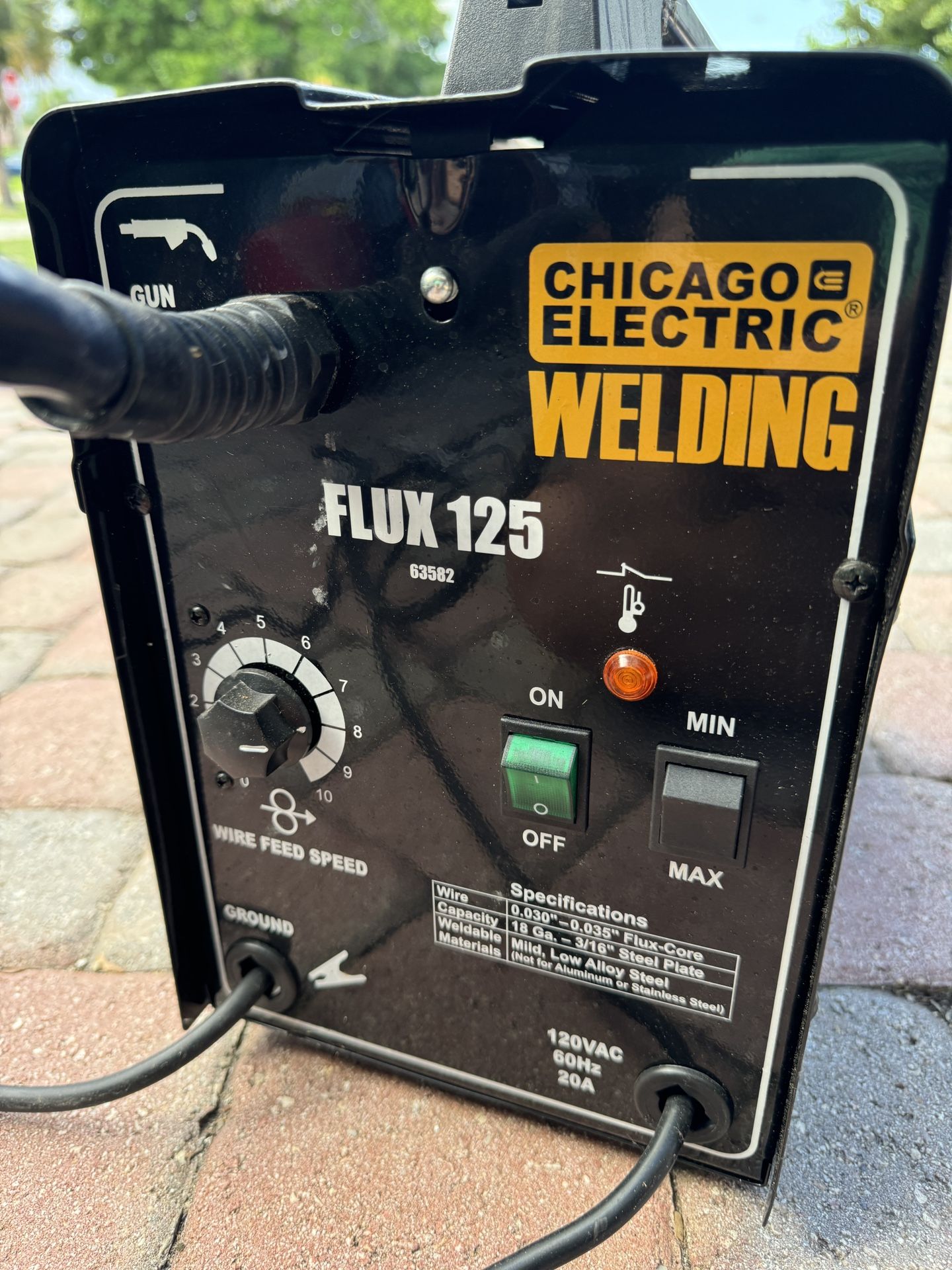 Flux 125 Welder - Chicago Electric