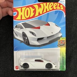 Lamborghini Hot Wheel*