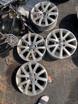 Volkswagen Jetta rims 16”