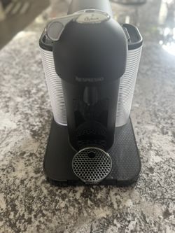 Nespresso Vertuo Coffee & Espresso Machine (Breville) – Black