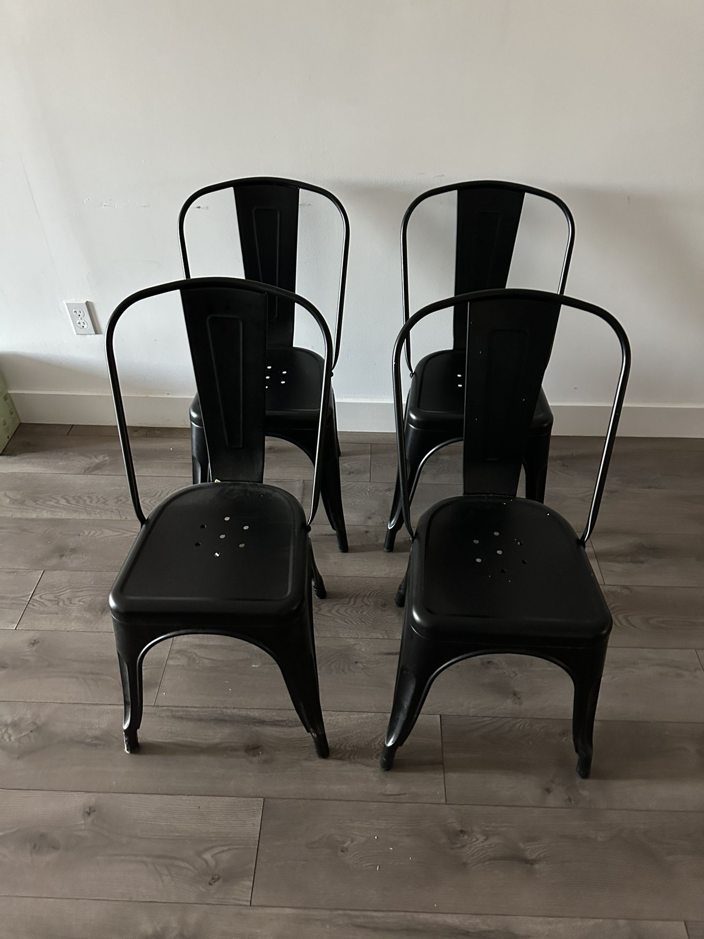 Set Of 4 Metal Chairs Chairs