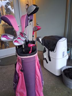 Breast cancer golf clubs