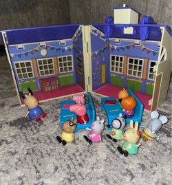 Peppa Pig School Playset with Figures