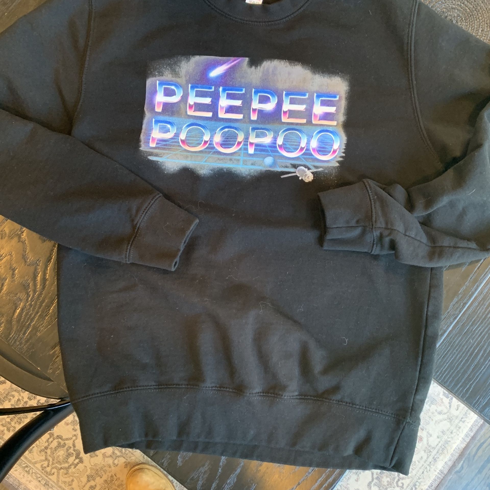 Sweatshirt Small PEEPEEPOOPOO