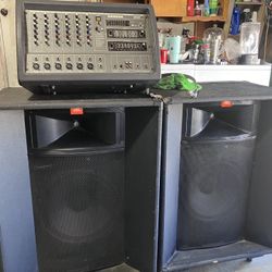 JBLTR 126s+400 W power mixer Sampson