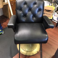Barber/beauty Pump Chair With Headrest