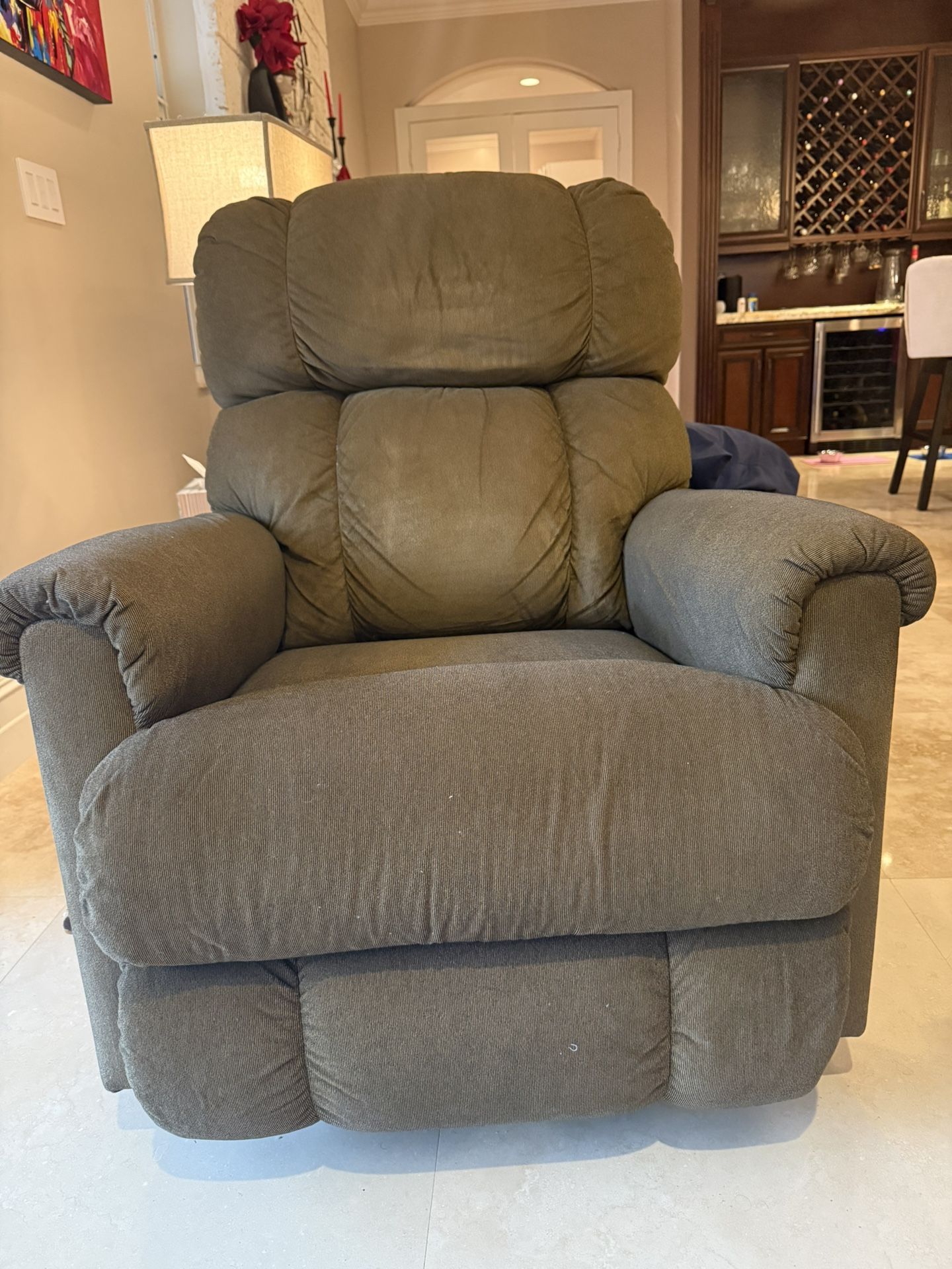 Lazy Boy Recliner Rocking Chair “The Pinnacle”