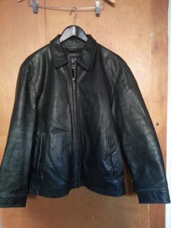 Gap Men's Medium Black Distressed Leather Zippered Jacket -Excellent