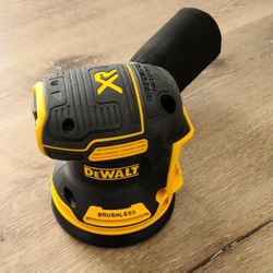 Dewalt 20v Orbital Palm Sander Brushless XR With Variable Speed Brand New Tool Only