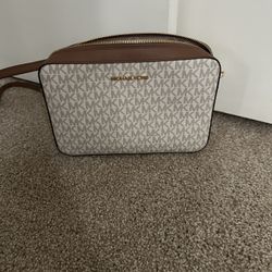 Michael Kors Clutch