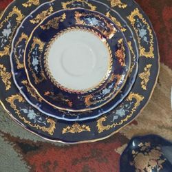 Beautiful Blue Gold Trim Dishset