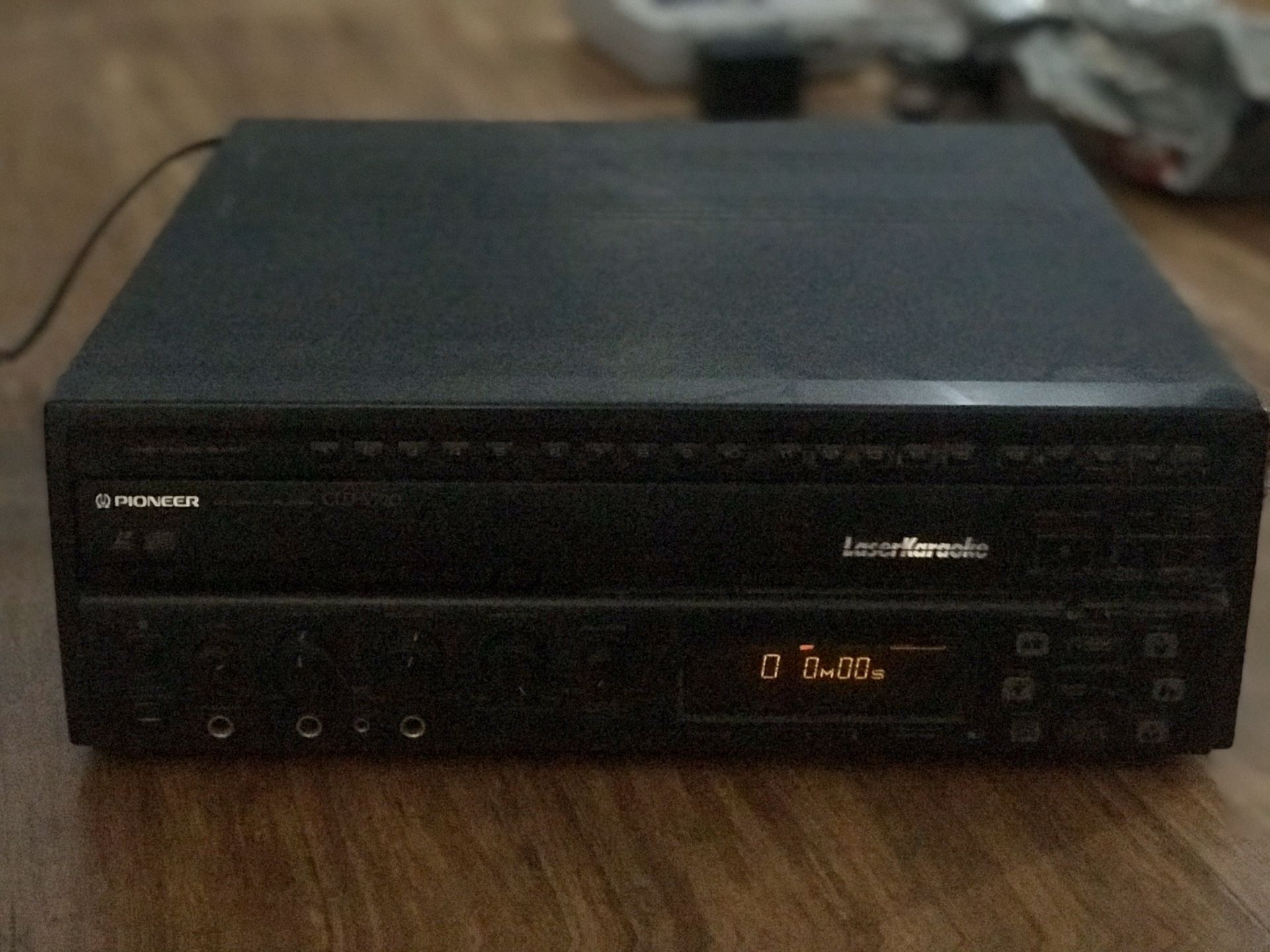 Pioneer CLD-V720 laser disc karaoke player