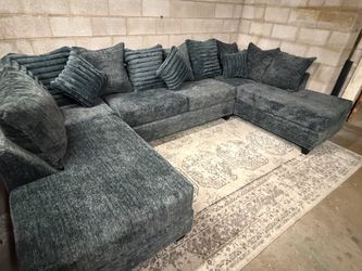 New Amazing Gray Charcoal Double-Chaise Sectional — Only $1475! 🔥 Shop with $0 Down Financing ⭐️ Same Day Delivery
