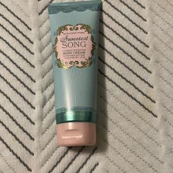 Bath and Body Works Body Cream 