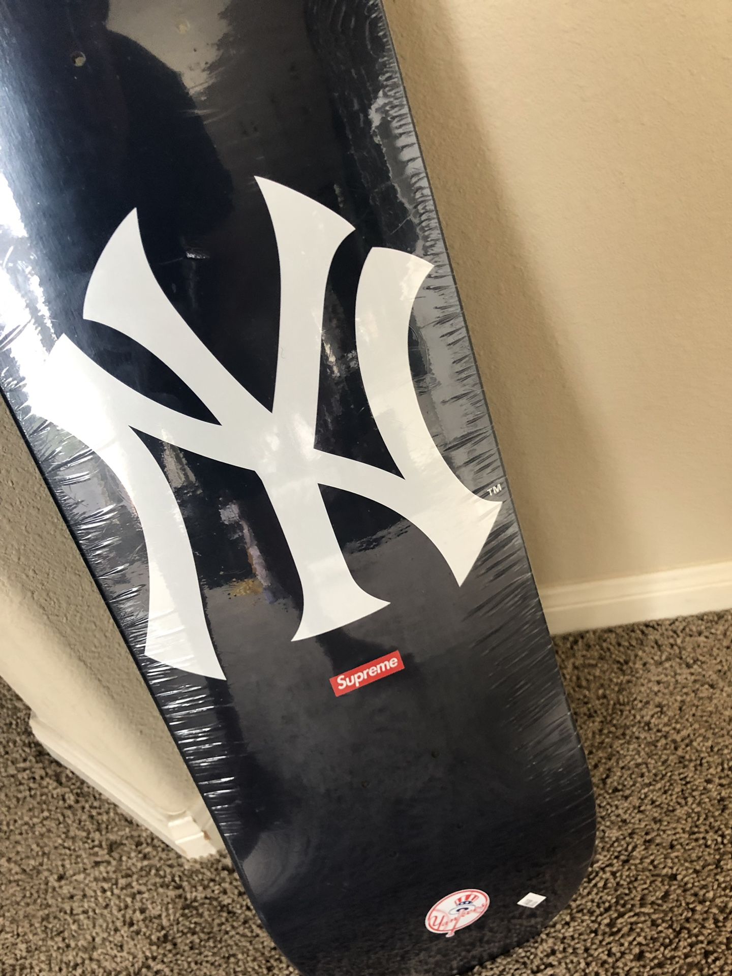 Supreme ss15 NY skate deck deadstock