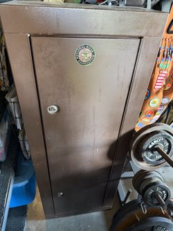 Metal Gun Safe with Key Lock