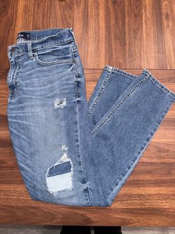 Hollister Distressed Jeans 32x32
