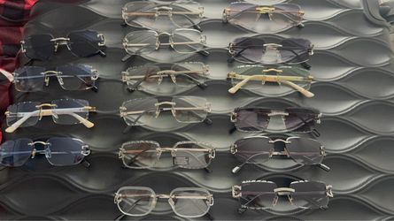Auction sale sunglasses