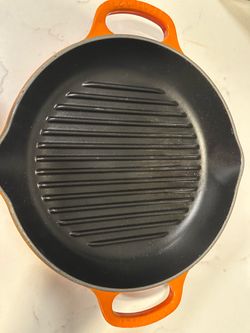 Le Creuset Cast Iron Round Grill Pan 9 3/4 inches
