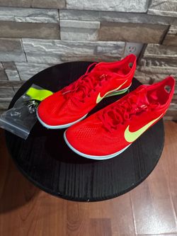 Nike ZoomX Dragón Fly2 track and field spikes