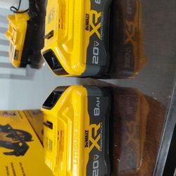 Dewalt Batteries  8AH Powerpack