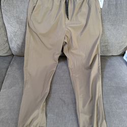 Brand New Men’s Old Navy Jogger Size Small