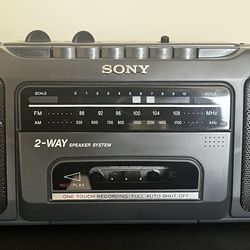 Sony CFS-200 radio and cassette player
