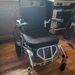 Electric Wheelchair