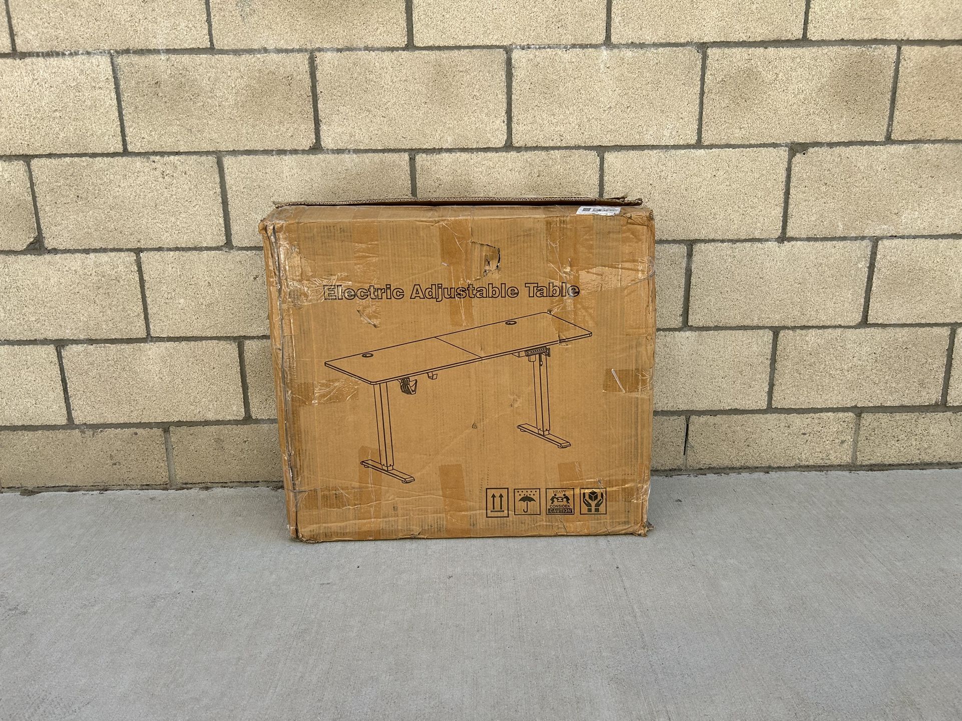 NEW 55" WHITE Electric Standing Desk, Stand Up Desk, Adjustable Height, Computer Workstation