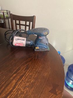 RIOBI 1/4 Sheet Sander