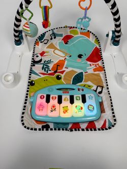 Fisher-Price Kick & Play Baby Gym Mat