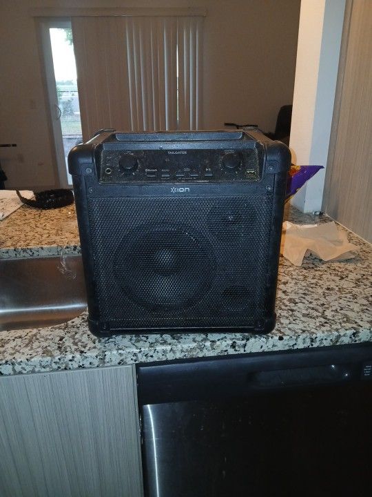 Tailgate Speaker