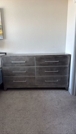 Modern 6-Drawer Dresser – Gray Finish