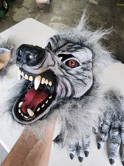 Werewolf Mask And Hands Halloween Costume