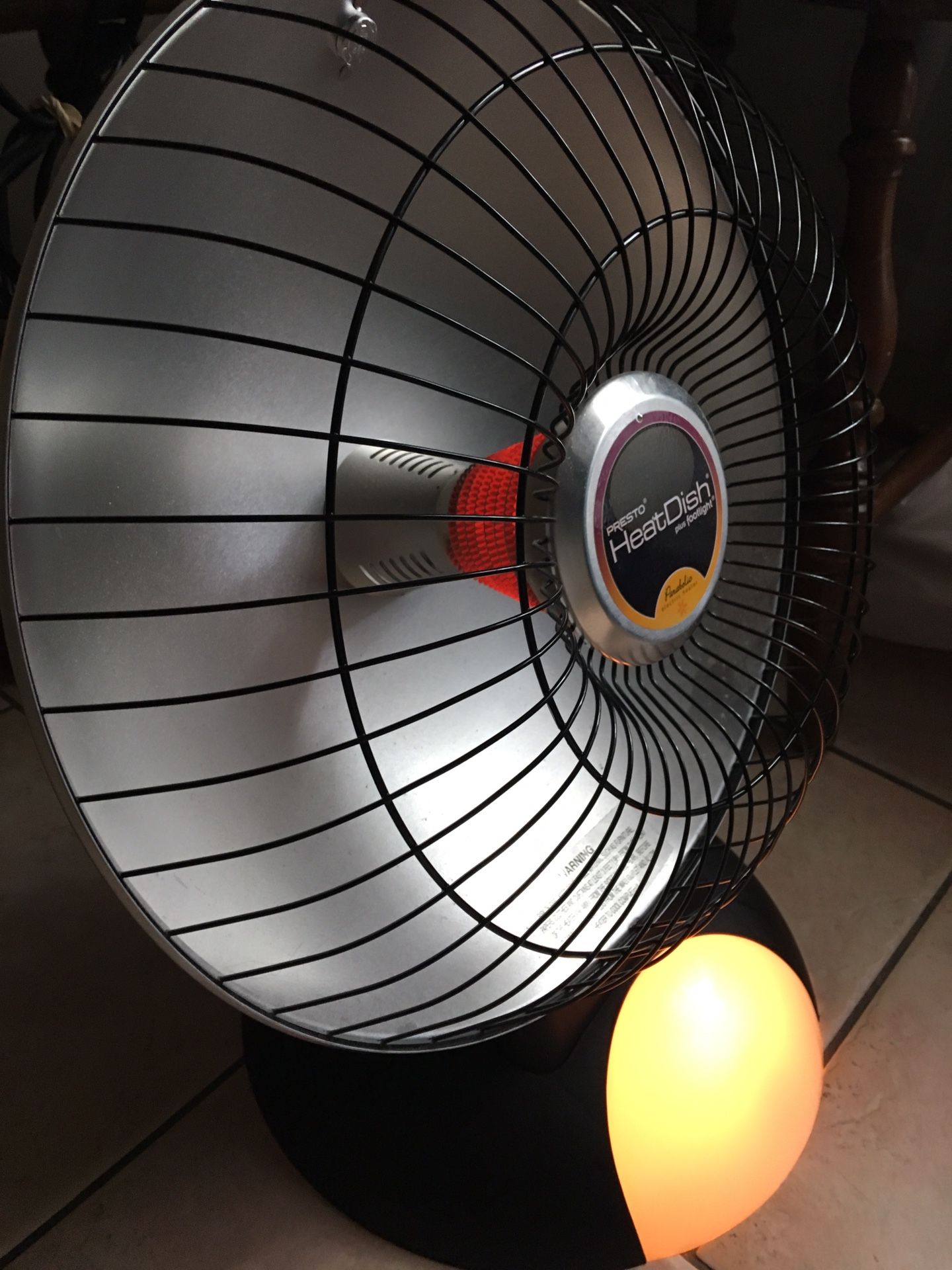 Presto Heat Dish Plus Footlight Parabolic Electric Heater Black 16 for  Sale in Norcross, GA - OfferUp
