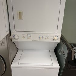 FRIGIDAIRE STACKABLE WASHER AND DRYER 