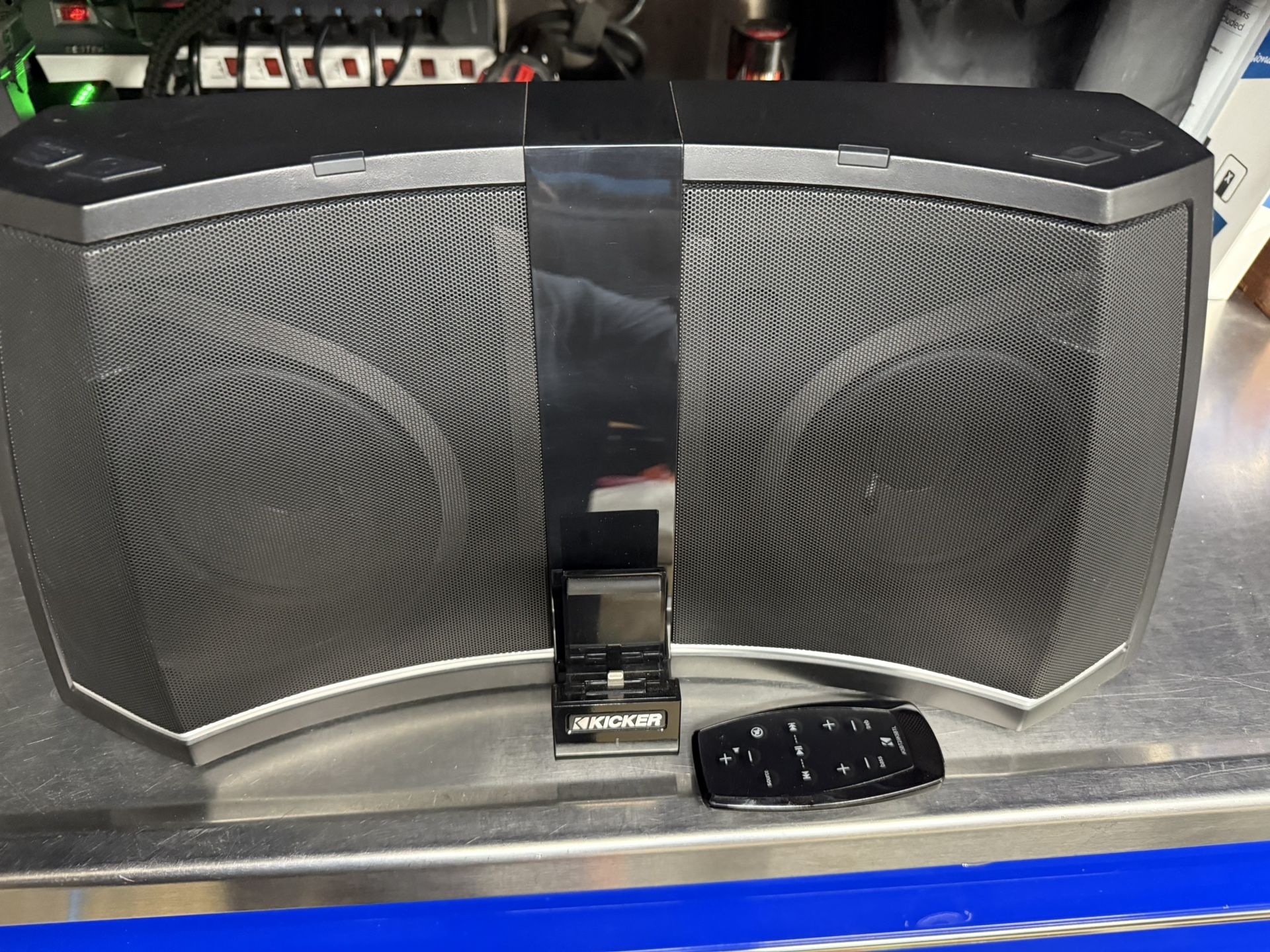 Kicker Blue Tooth Speaker