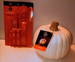 White Carvable Pumpkin w/ Carving Kit