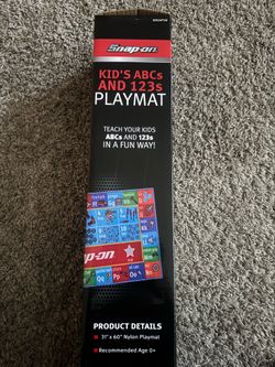 Snap on kids playmat