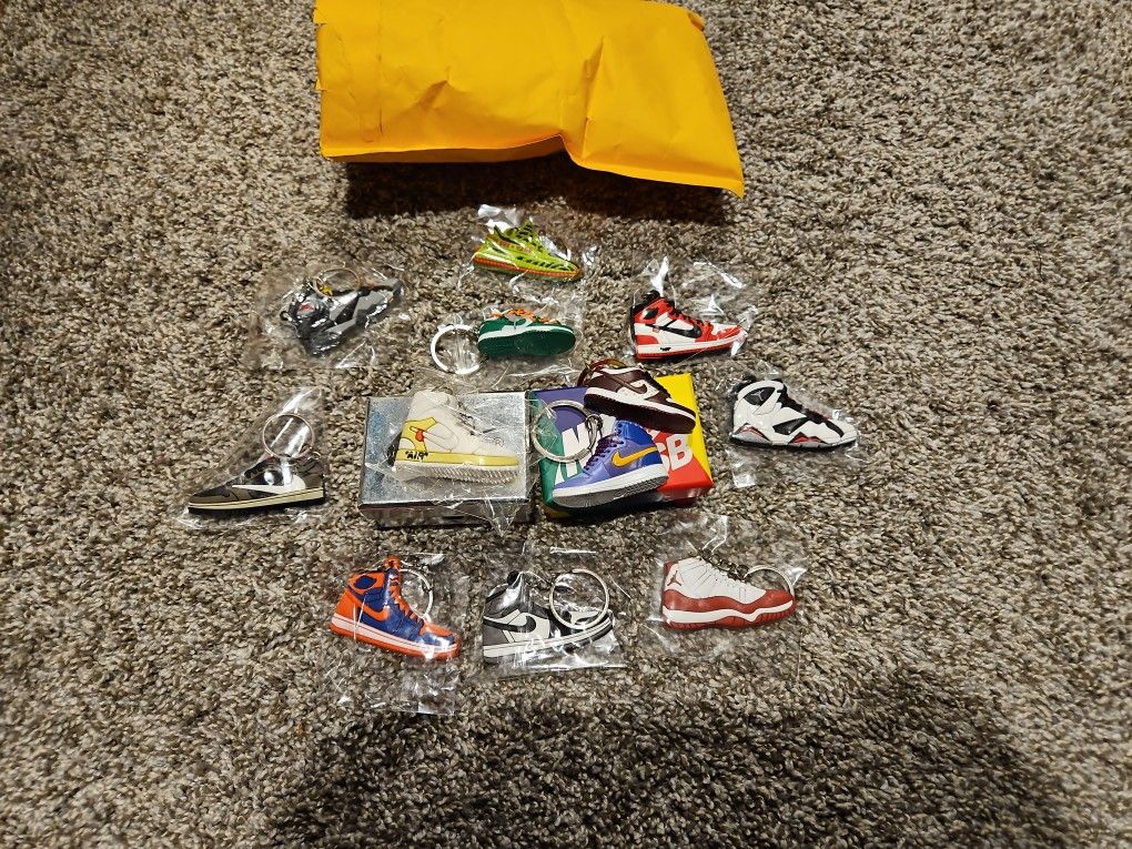 Sneaker Keychain