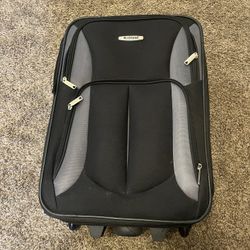 Rockland Suitcase Set