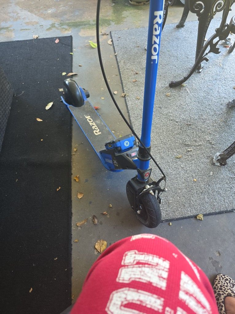 Electric RAZOR 24 V SCHOOTER 'FAST