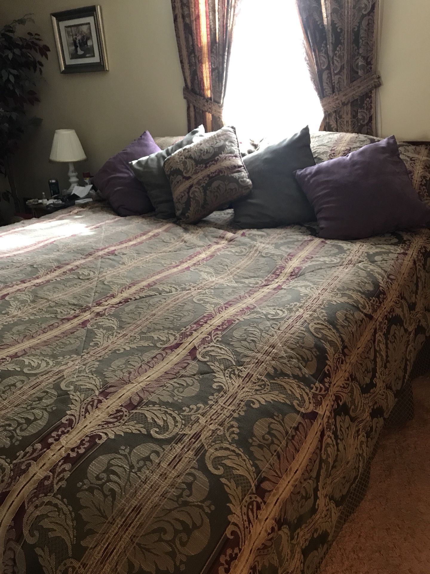 King Complete Comforter Bedding and Curtains/Drapes Set “WestPoint Stevens”